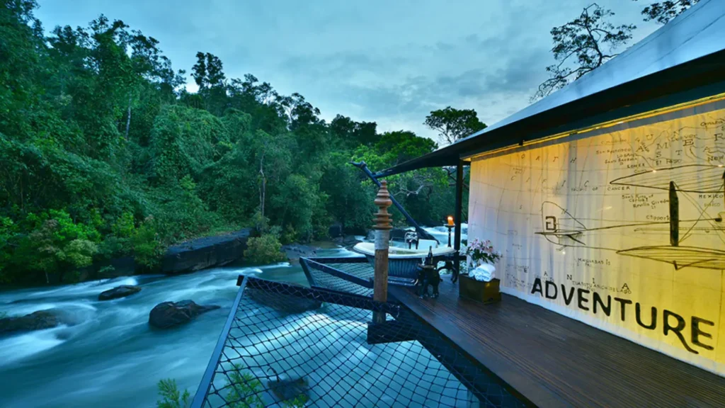 Luxury adventure tent